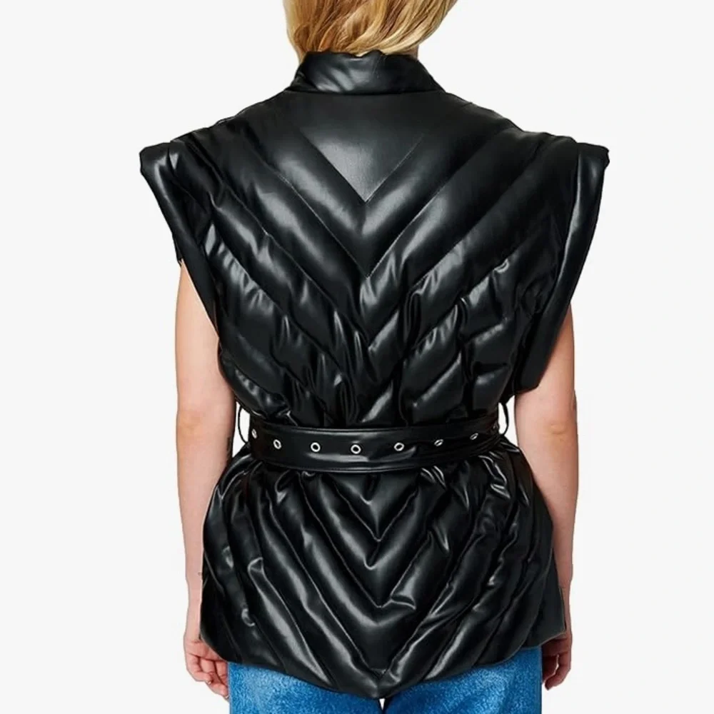 (A8) Blank NYC Under The Radar Puffer Vest, Black, Size‎ L, NWT